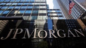 jpmorgan riduce la sua quota in bper al 0,685%, segnando un cambiamento significativo nelle partecipazioni azionarie della banca italiana.